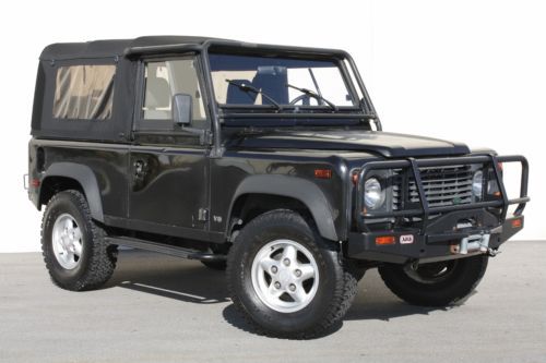 1995 land rover defender 90 nas---high mileage workhorse---black/black softtop