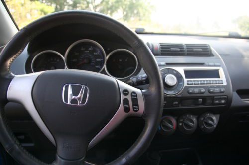 Honda Fit Sport 5 speed, image 2