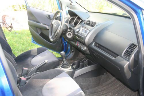 Honda Fit Sport 5 speed, image 3