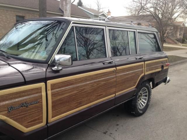 Jeep wagoneer limited sport utility 4-door