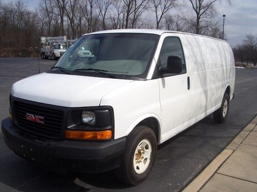 2011 gmc savana 2500 extended cargo van 3-door 4.8l v8 automatic transmission