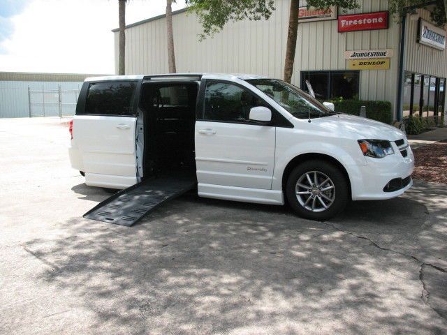 2014 dodge grand caravan rt