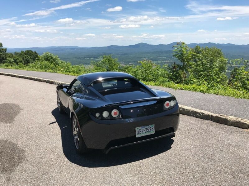 2008 tesla roadster