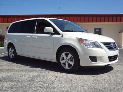 2011 3.6l auto white