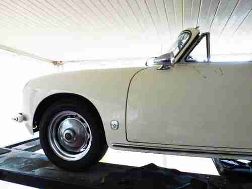 1961 356 Porsche Super Cabriolet, image 3