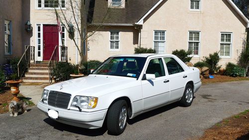 Mercedes 1994 e320 sedan