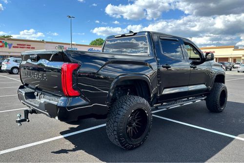 2023 toyota tundra sr5 crewcab 4wd