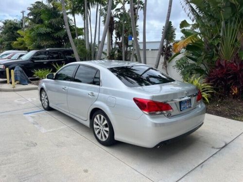 2011 toyota avalon