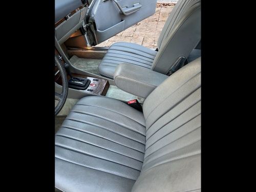 1982 mercedes-benz 300-series sl