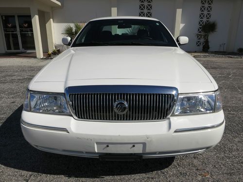 2005 mercury grand marquis gs sedan 4-door 4.6l