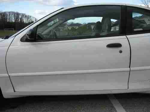 2004 Pontiac Sunfire SE Coupe 2-Door 2.2L, image 4