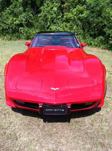 1979 chevrolet corvette base coupe 2-door 5.7l