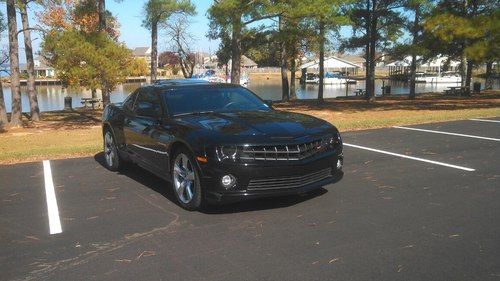 2010 chevrolet camaro ss coupe 2-door 6.2l