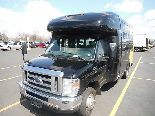 10 ford e-350 shuttle bus 14 passenger 156000 miles airport shuttle runs 100%