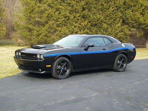 2010 mopar 10 challenger r/t (#8 of 600 produced)