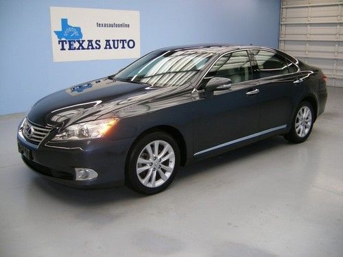 We finance!!!  2010 lexus es 350 auto roof nav rcamera push start xenon 1 owner!