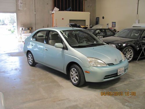 2001 toyota prius base sedan 4-door 1.5l