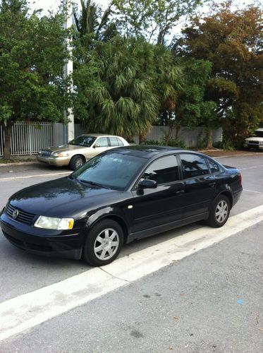 2000 volkswagen passat gls sedan 4-door 1.8l