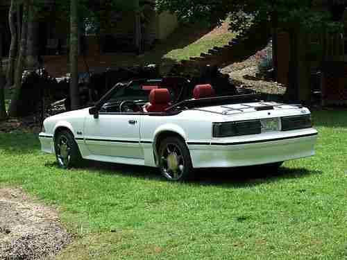 1989 Ford Mustang GT Convertible 2-Door 5.0L, image 3