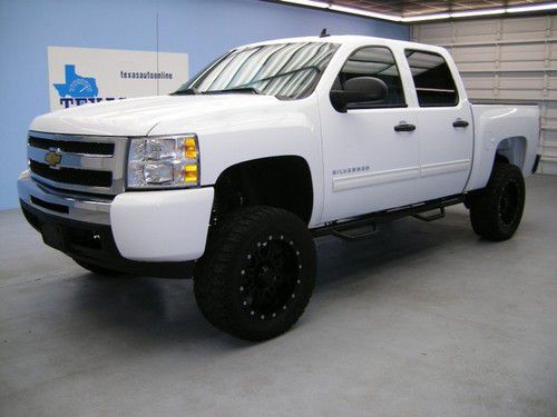 We finance!!!  2011 chevrolet silverado 1500 ls flex-fuel auto lift 20 rim 1 own