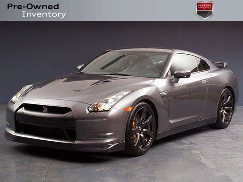 2010 nissan gt-r *just serviced* new tires*