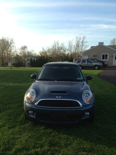 2009 mini cooper s hatchback 2-door 1.6l