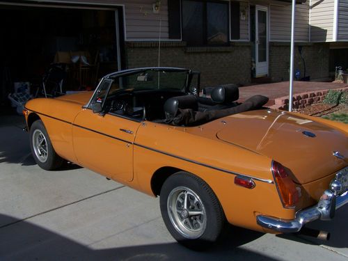 1974 chrome mgb