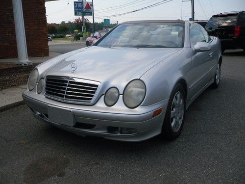2002 mercedes clk-320 convertible cabriolet!!! low miles!!! like new!!!! look!!!