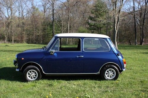 1972 mini cooper innocenti 1275. the italian mini.