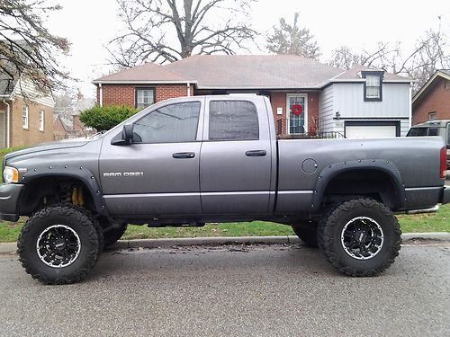 Dodge ram 2500 4wd lifted quad cab immaculately maintained