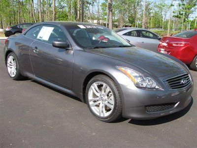 2010 infiniti g37 convertible - premium package, navigation, clean carfax