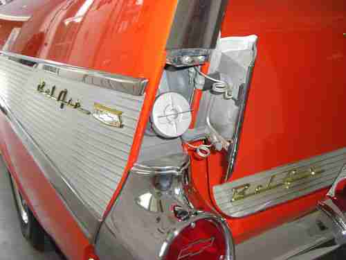 Classic 1957 Chevy Bel Air 2 dr. hardtop 150/210 . Red\White 10,500mi. Restored, image 7