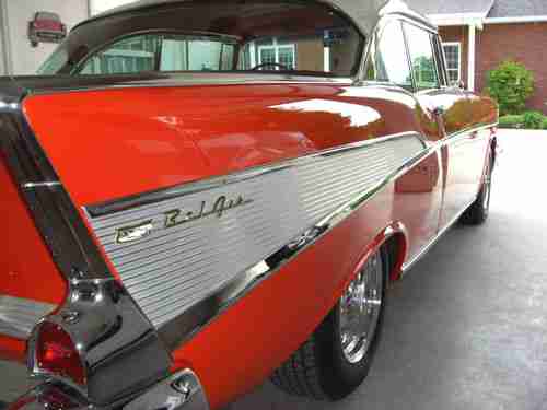 Classic 1957 Chevy Bel Air 2 dr. hardtop 150/210 . Red\White 10,500mi. Restored, image 11