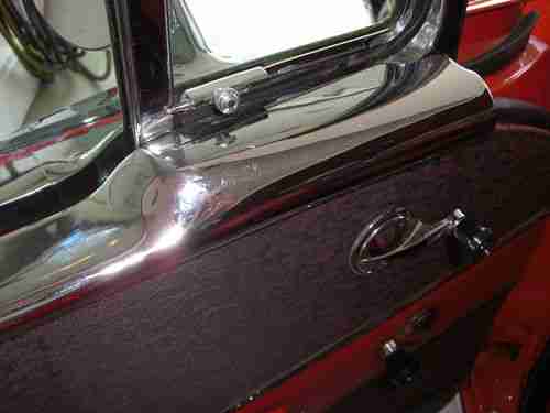 Classic 1957 Chevy Bel Air 2 dr. hardtop 150/210 . Red\White 10,500mi. Restored, image 13