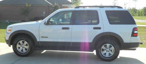 2006 ford explorer xlt sport utility 4-door 4.0l