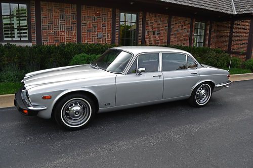 Original presenting Long Wheel Base XJ series Jaguar. Nice, above ave condition., US $11,888.00, image 4