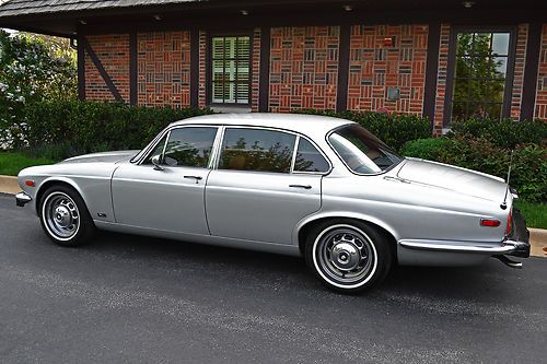 Original presenting Long Wheel Base XJ series Jaguar. Nice, above ave condition., US $11,888.00, image 5