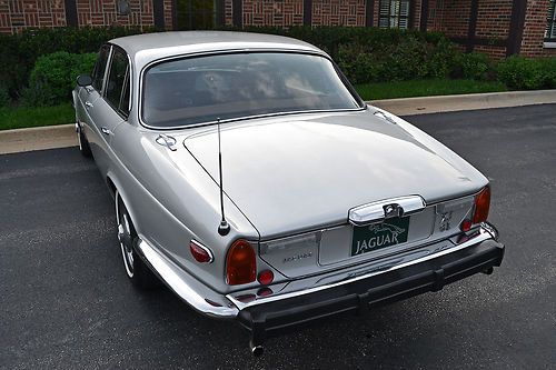 Original presenting Long Wheel Base XJ series Jaguar. Nice, above ave condition., US $11,888.00, image 6