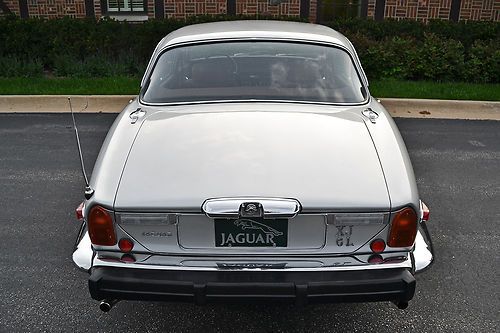 Original presenting Long Wheel Base XJ series Jaguar. Nice, above ave condition., US $11,888.00, image 7