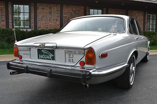 Original presenting Long Wheel Base XJ series Jaguar. Nice, above ave condition., US $11,888.00, image 8