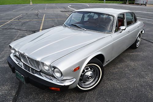 Original presenting Long Wheel Base XJ series Jaguar. Nice, above ave condition., US $11,888.00, image 13