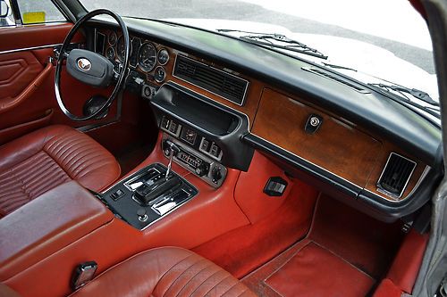 Original presenting Long Wheel Base XJ series Jaguar. Nice, above ave condition., US $11,888.00, image 16