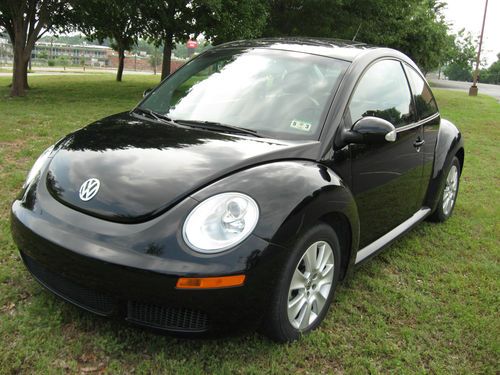 2010 vw beetle   26k miles