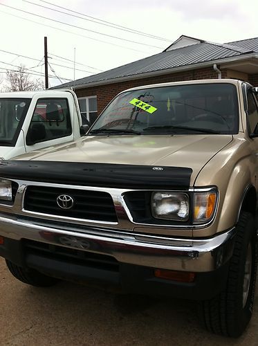 1997 toyota tacoma dlx extended cab pickup 2-door 3.4l