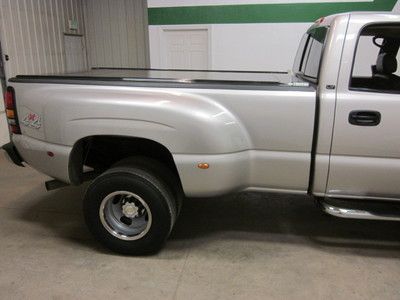 SILVER CHEVROLET SILVERADO 3500 CREW CAB DUALLY DIESEL AUTO 4X4 LEATHER LOADED, image 7