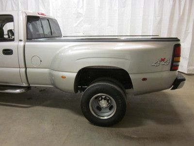 SILVER CHEVROLET SILVERADO 3500 CREW CAB DUALLY DIESEL AUTO 4X4 LEATHER LOADED, image 10