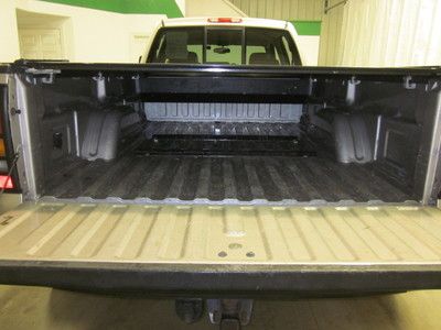SILVER CHEVROLET SILVERADO 3500 CREW CAB DUALLY DIESEL AUTO 4X4 LEATHER LOADED, image 18