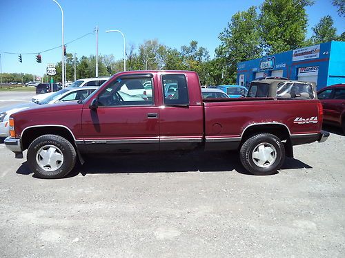 1995 chev silverado, extended cab 4x4 "no reserve"