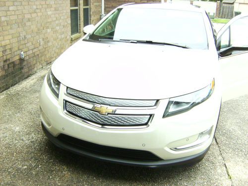 2012 chevy volt permium package