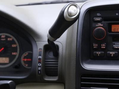 06 Honda Gold Tan Auto CR-V 4X4 2.4L Sunroof 4-Wheel ABS 4-Wheel Disc Brakes A/C, image 33